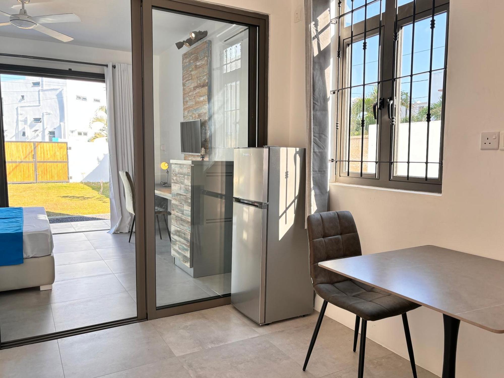 Maison Mont Choisy - One Or Two Bedrooms Apartment Trou aux Biches Bagian luar foto